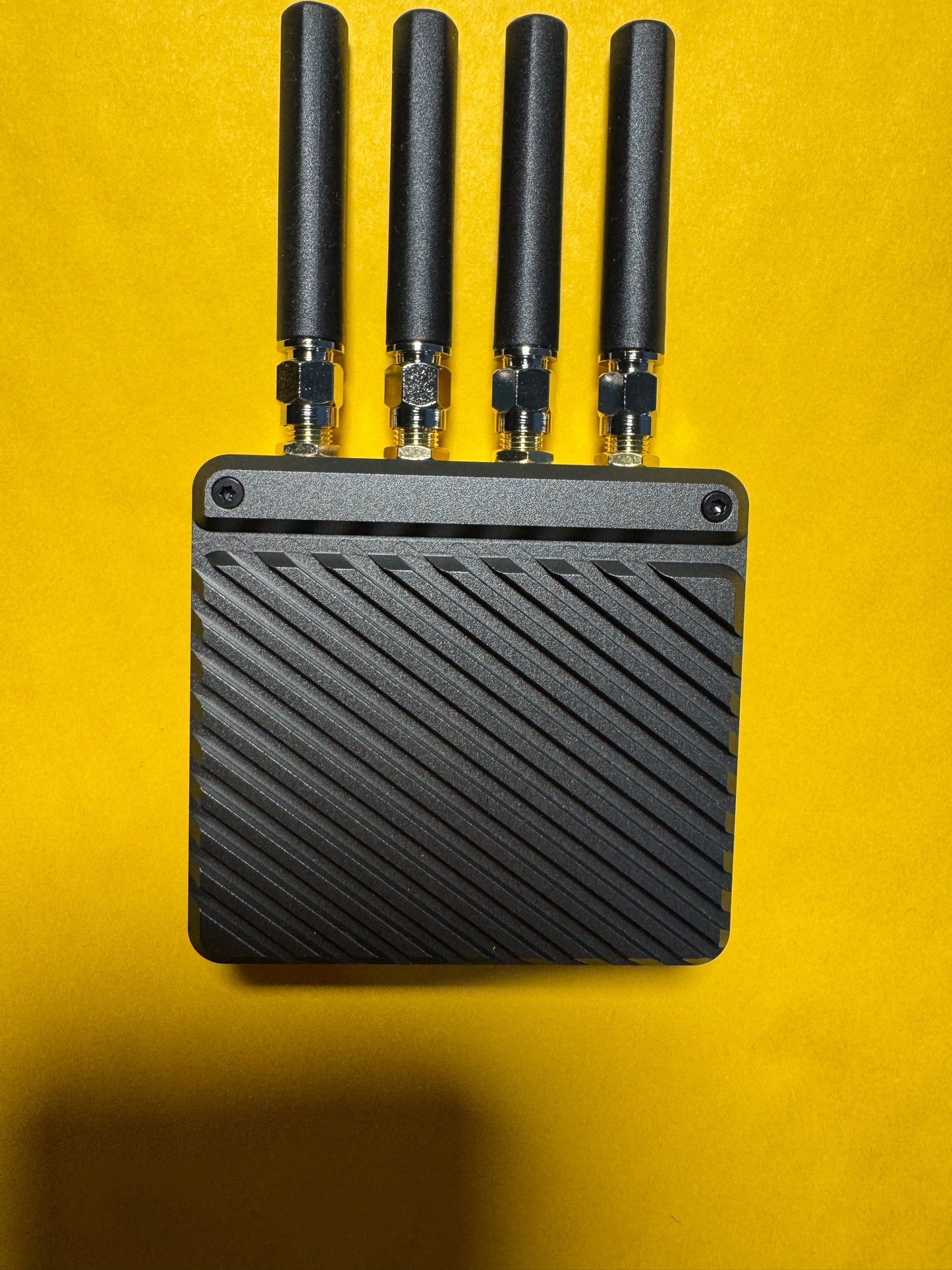 5G Router WiFi7 5G CPE Router Mobile Hotspot with OpenWrt