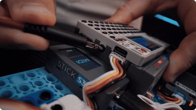 CardputerZero Pocket Raspberry Pi Computer for Makers